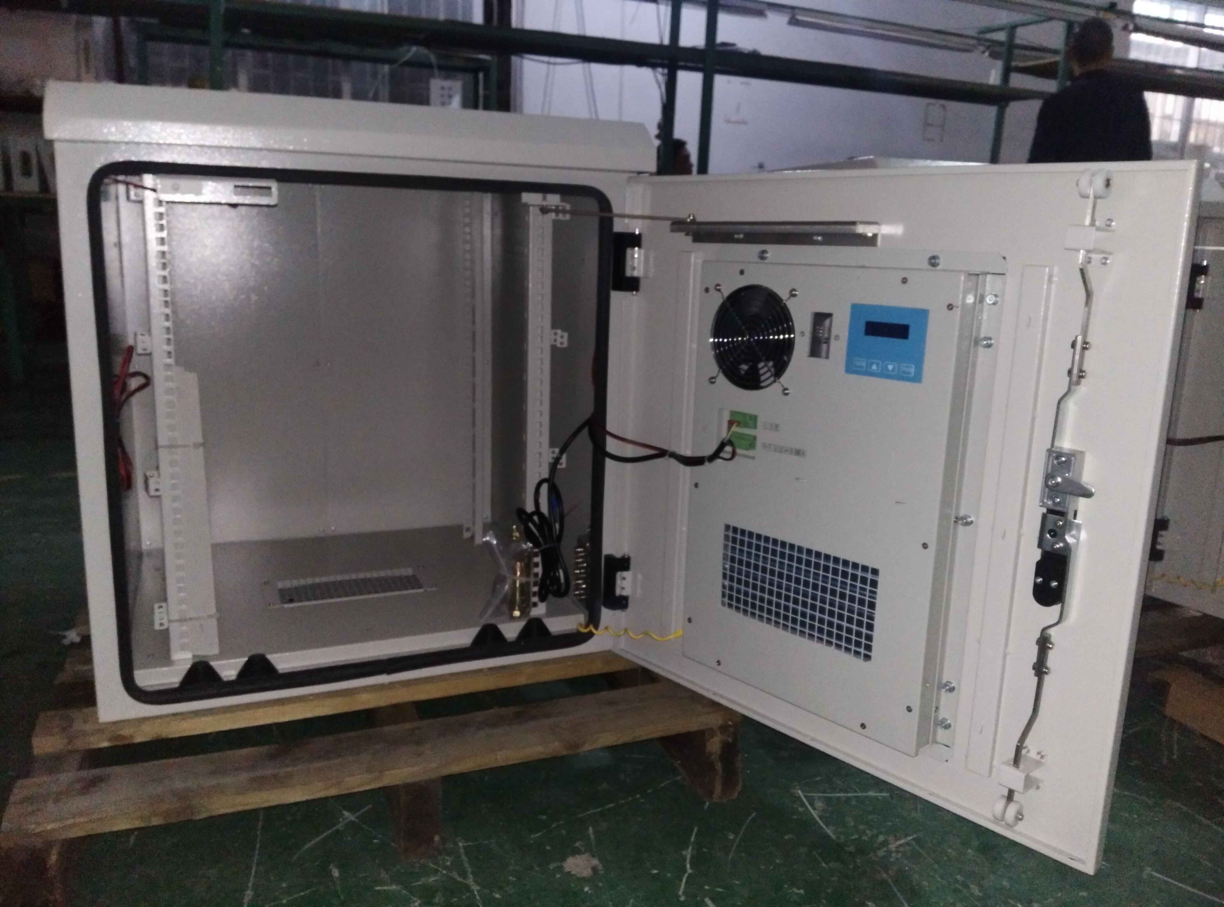 10U Wall Mount Outdoor Telecom Enclosure for CCTV Systems