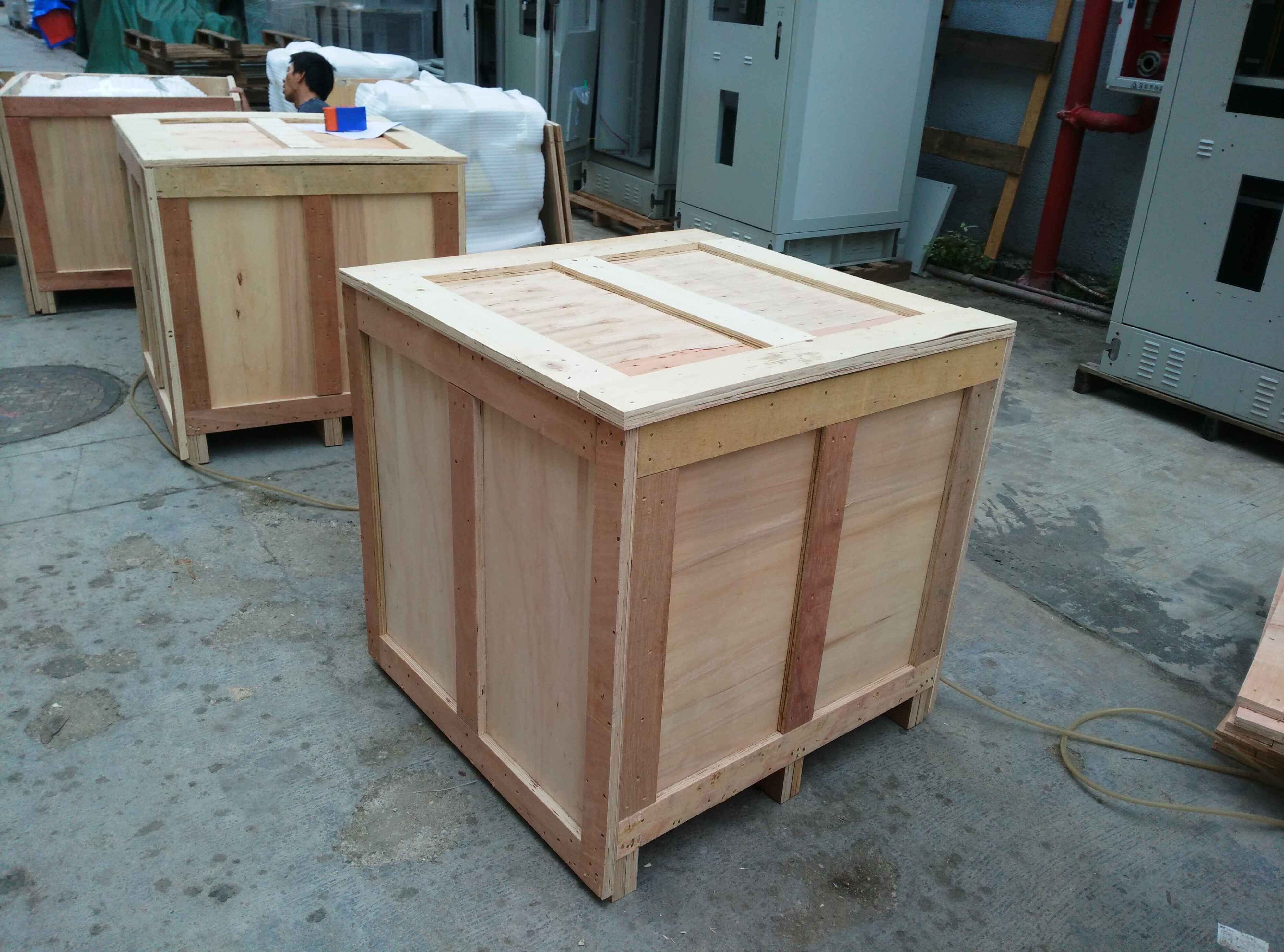 10U Wall Mount Outdoor Telecom Enclosure for CCTV Systems woden box packing