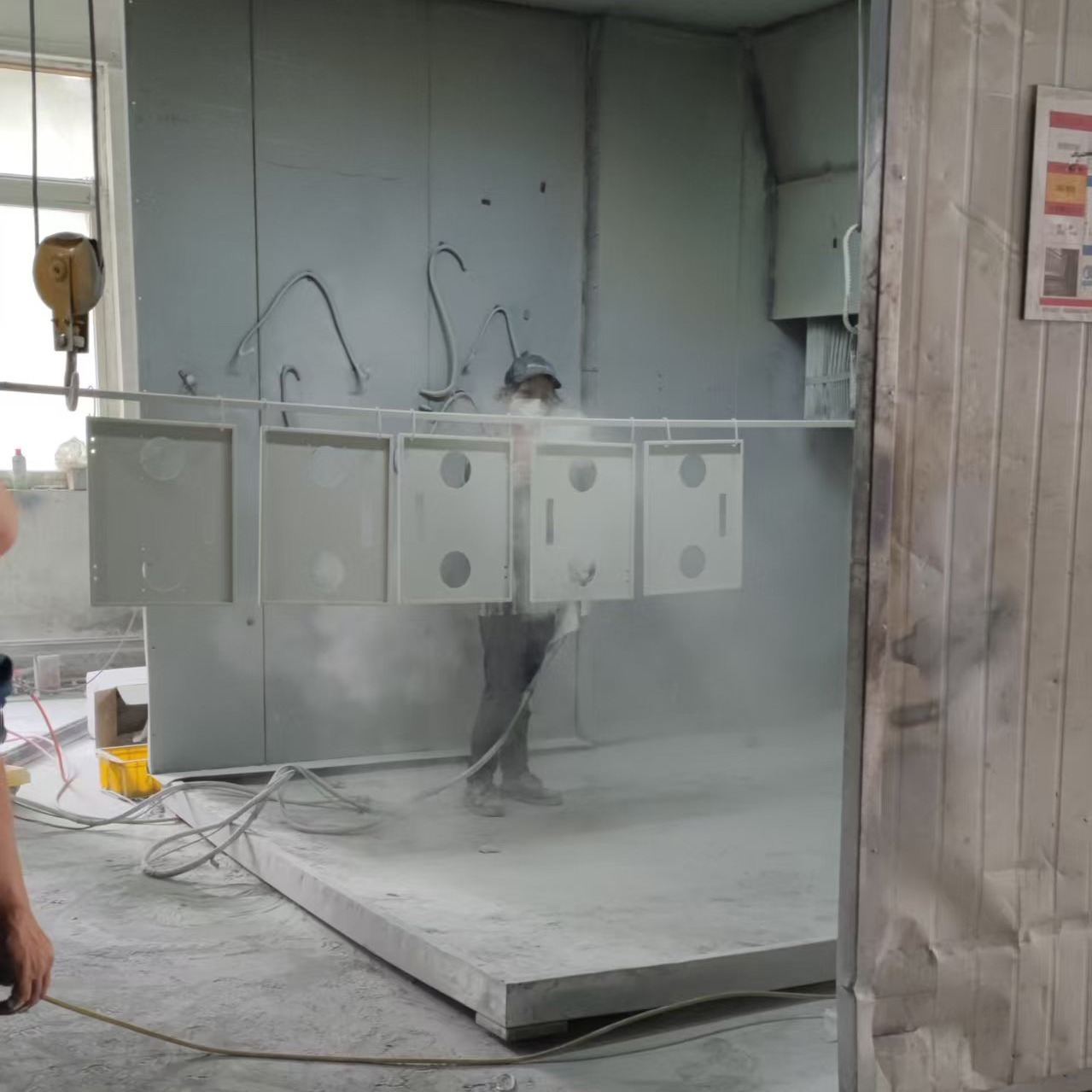 powder-coating-for-telecom-enclosures (9)