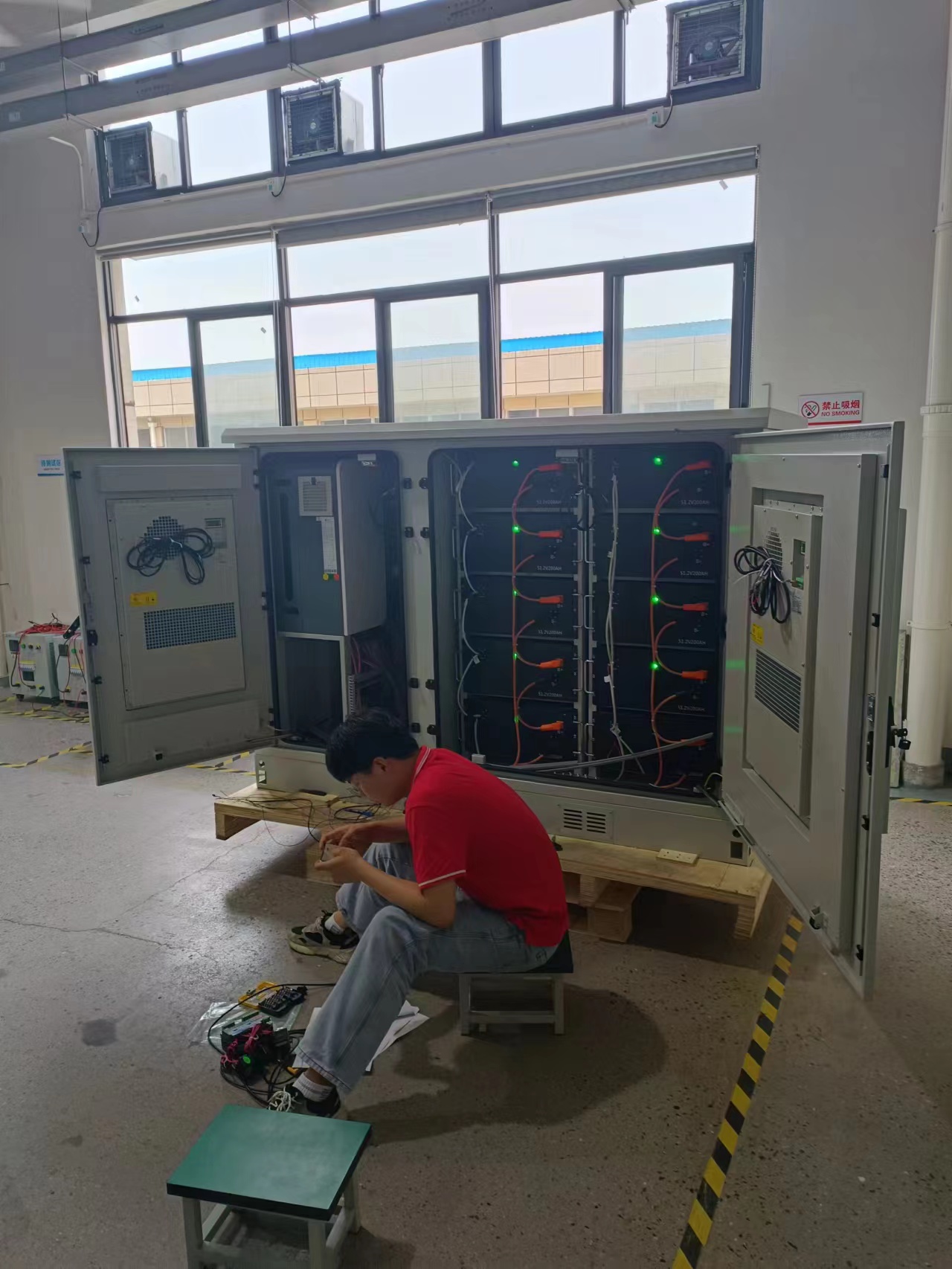 thermal management for battery cabinet 